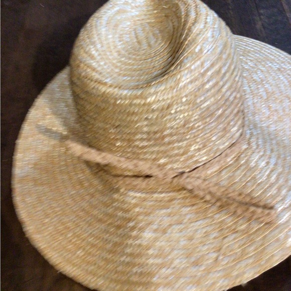NEW! LIKE RB Straw Sun Hat with Gold Chain Accent! main image 2